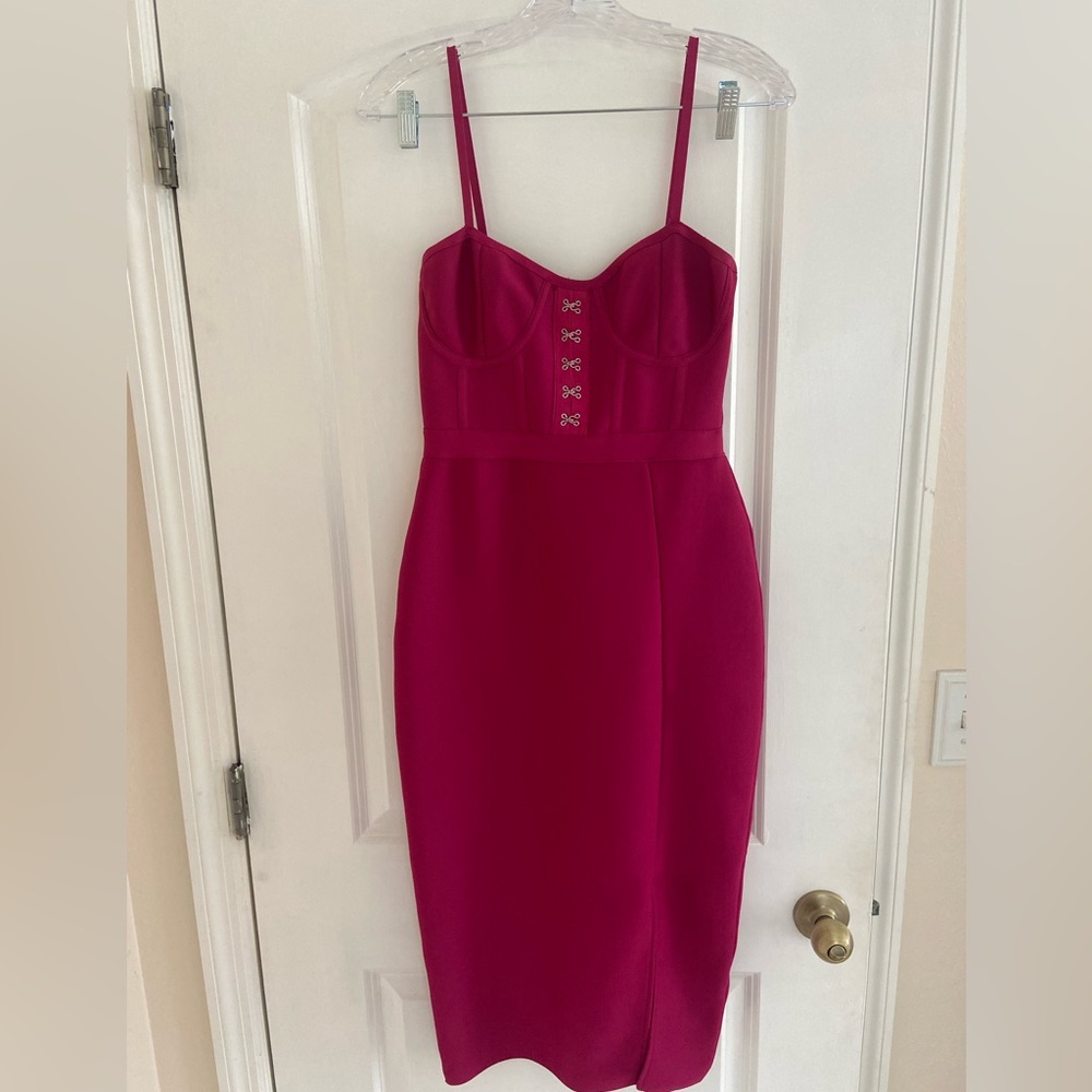 Band of Stars Fuchsia bandage midi dress - size 8